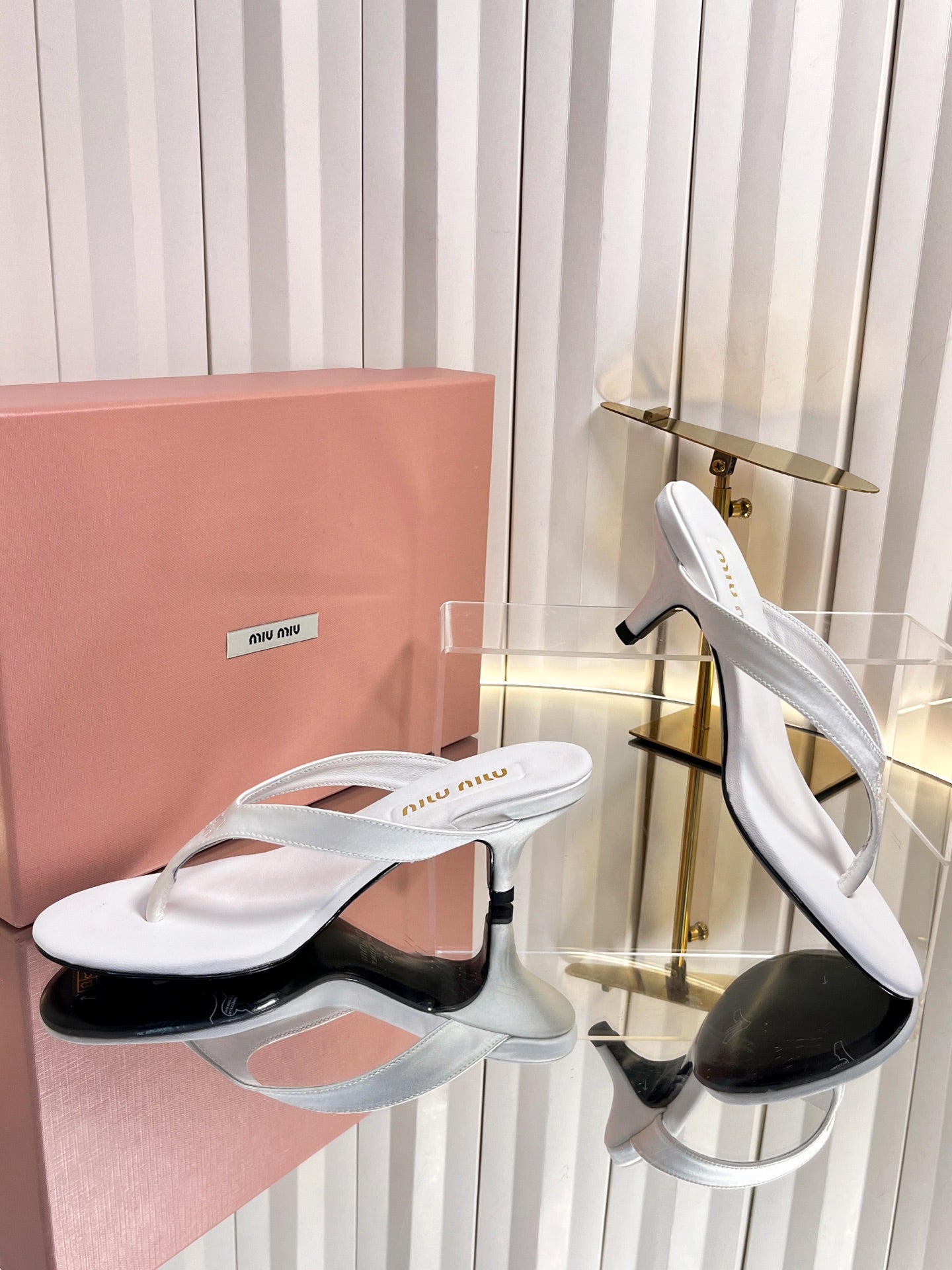 MIUMIU 26S THONG HEELED SANDALS 50 MM IN WHITE LAMBSKIN AND SATIN