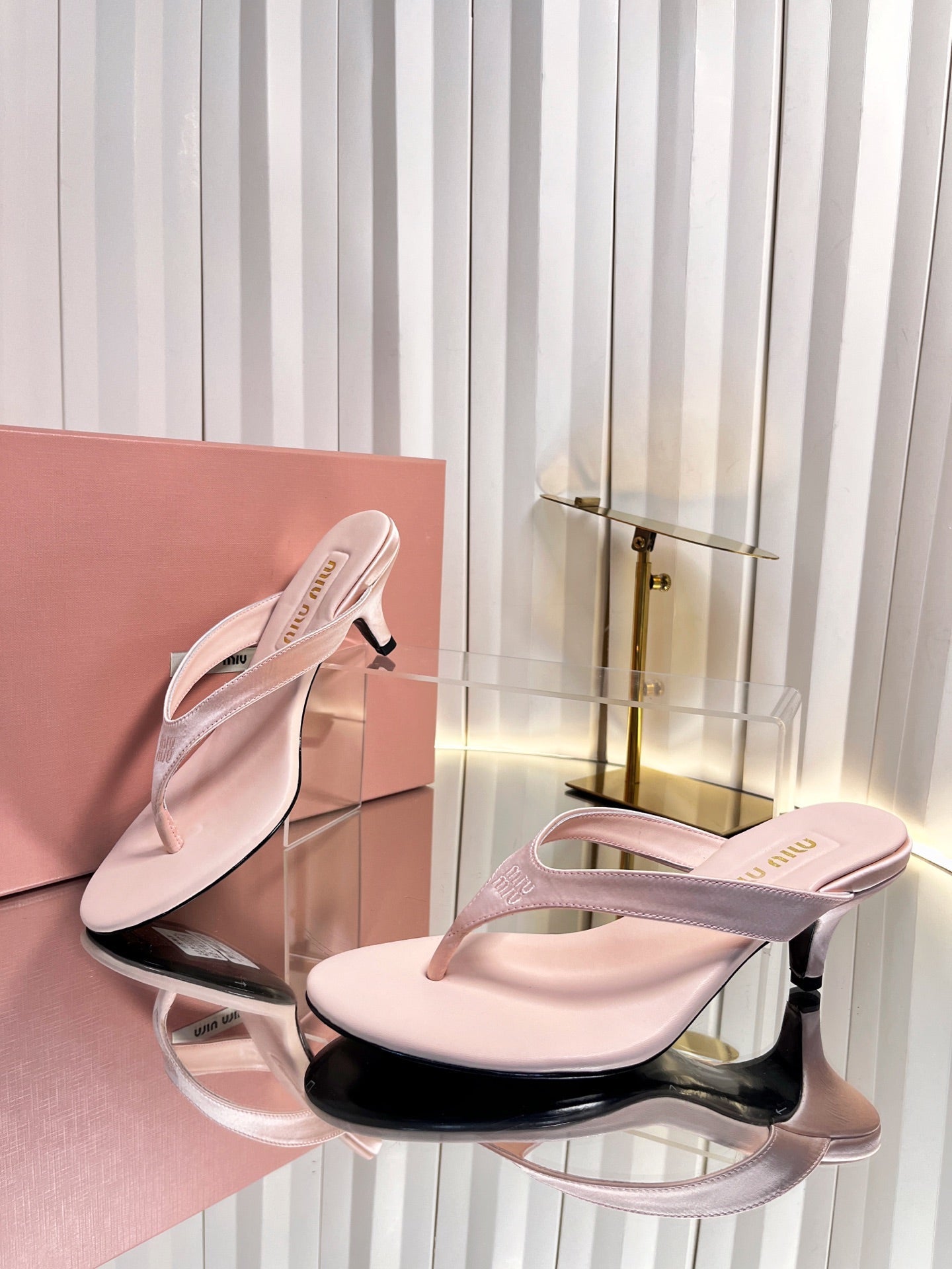 MIUMIU 26S THONG HEELED SANDALS 50 MM IN LIGHT PINK LAMBSKIN AND SATIN