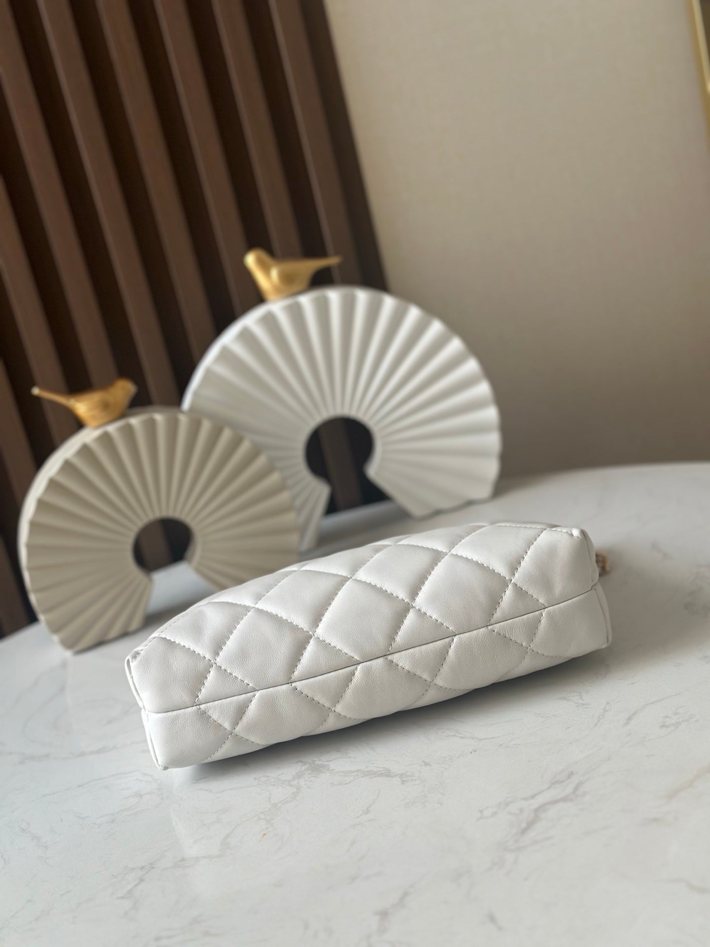 CHANEL 26S HOBO BAG 26 IN WHITE LAMBSKIN