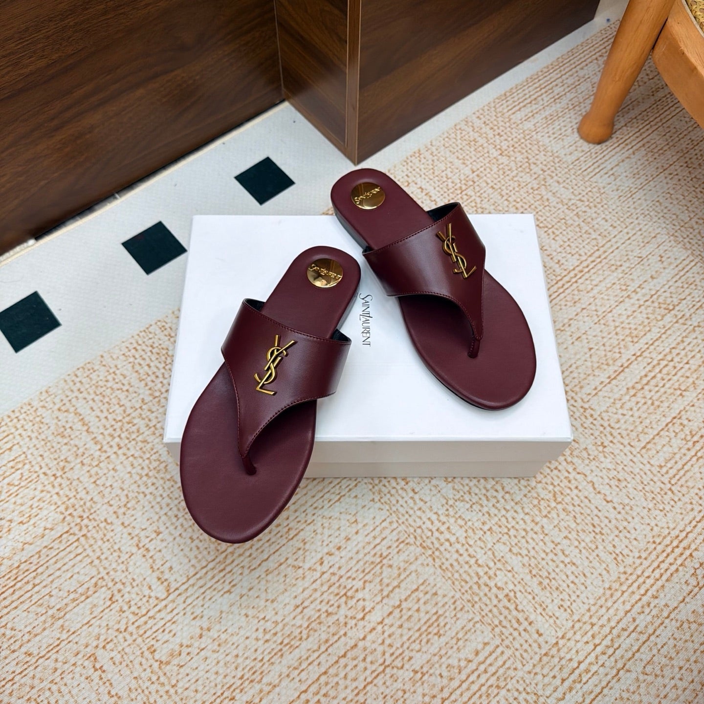 YSL 26S THONG SANDALS IN WINE RED CALFSKIN