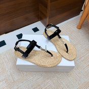 YSL 26S THONG SANDALS IN BEIGE RAFFIA AND BLACK GLOSSY CALFSKIN
