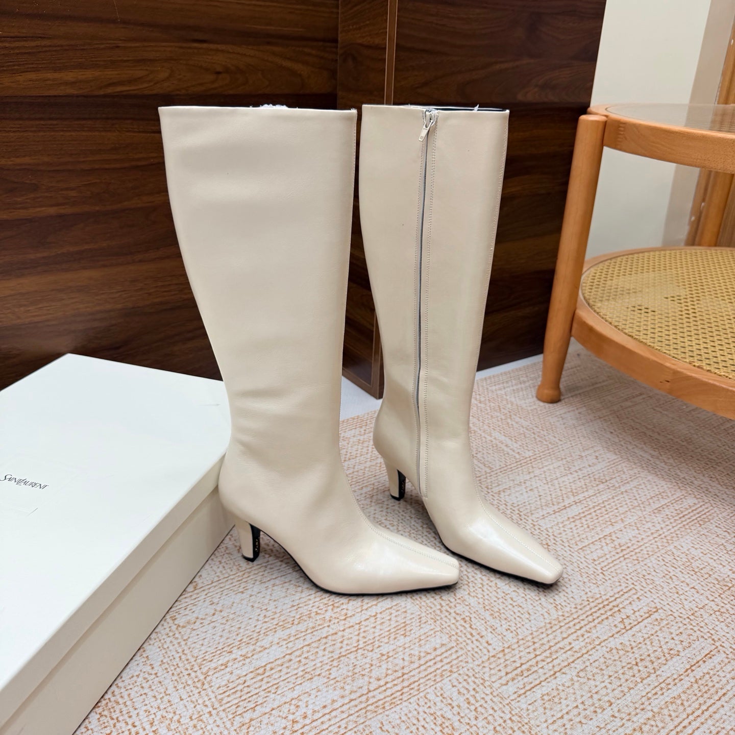YSL 26S KNEE-HIGH BOOTS 70 MM IN CREAM WHITE CALFSKIN