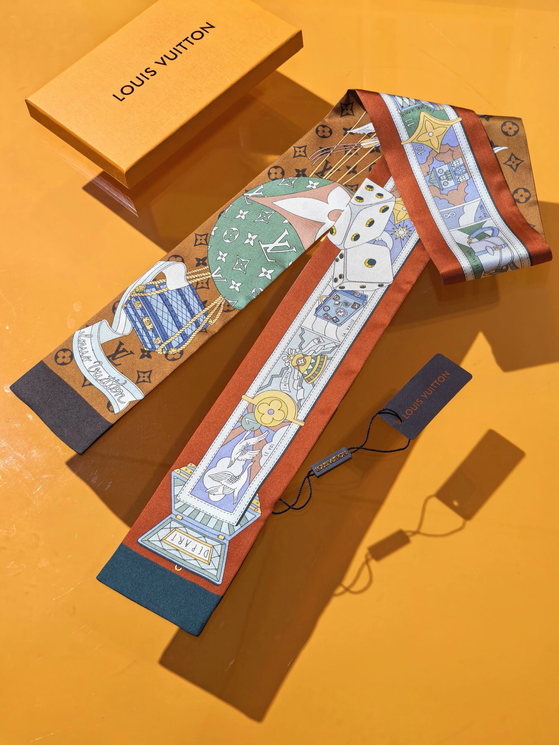 LV 26S SCARF 120 IN SILK 320693