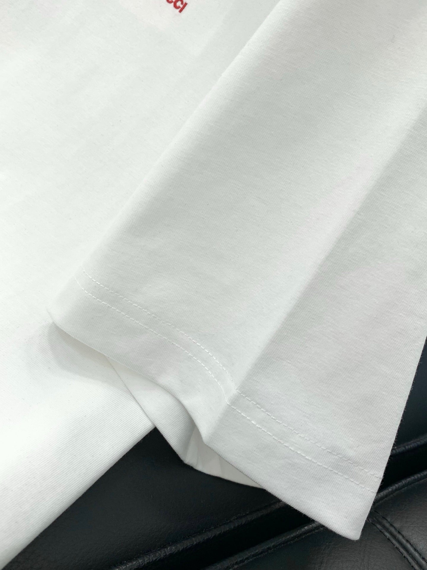 GUCCI 26S SHORT-SLEEVE CREWNECK T-SHIRT 432