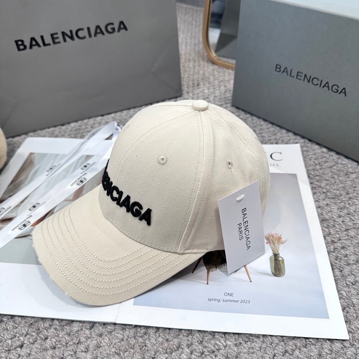 BALENCIAGA 26S BASEBALL CAP STYLE 24