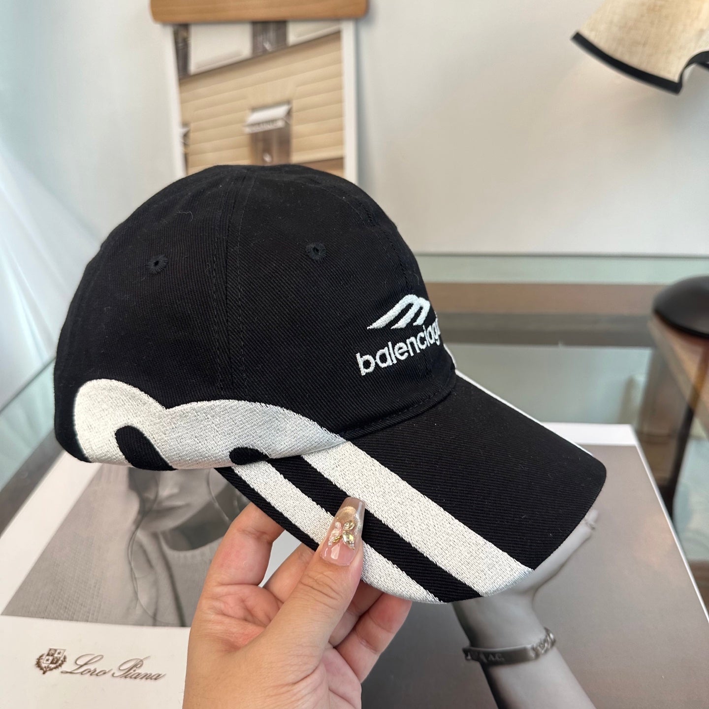 BALENCIAGA 26S BASEBALL CAP STYLE 10