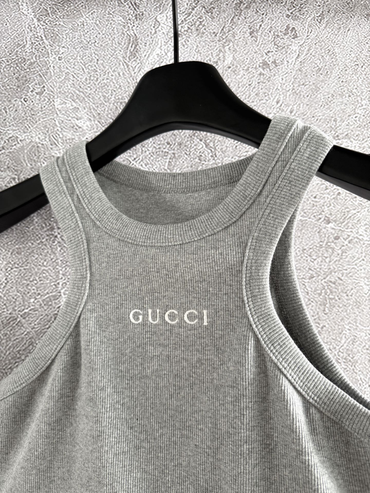 GUCCI CROPPED SLEEVELESS TOP STYLE 129