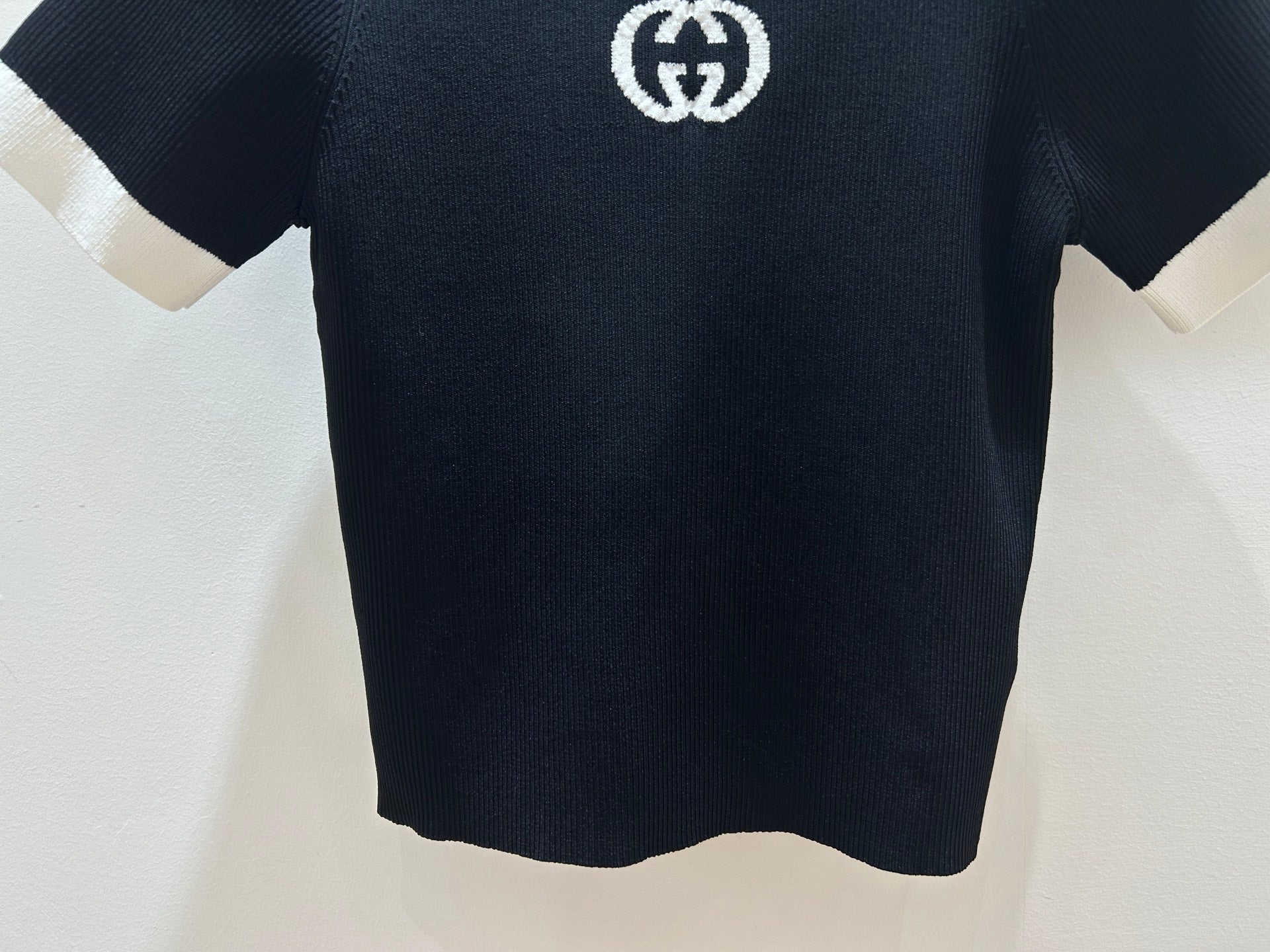 GUCCI 26S SHORT-SLEEVE KNIT CREWNECK TOP 490