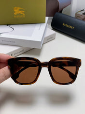 BURBERRY 26S SQUARE FRAME IN ACETATE 408176