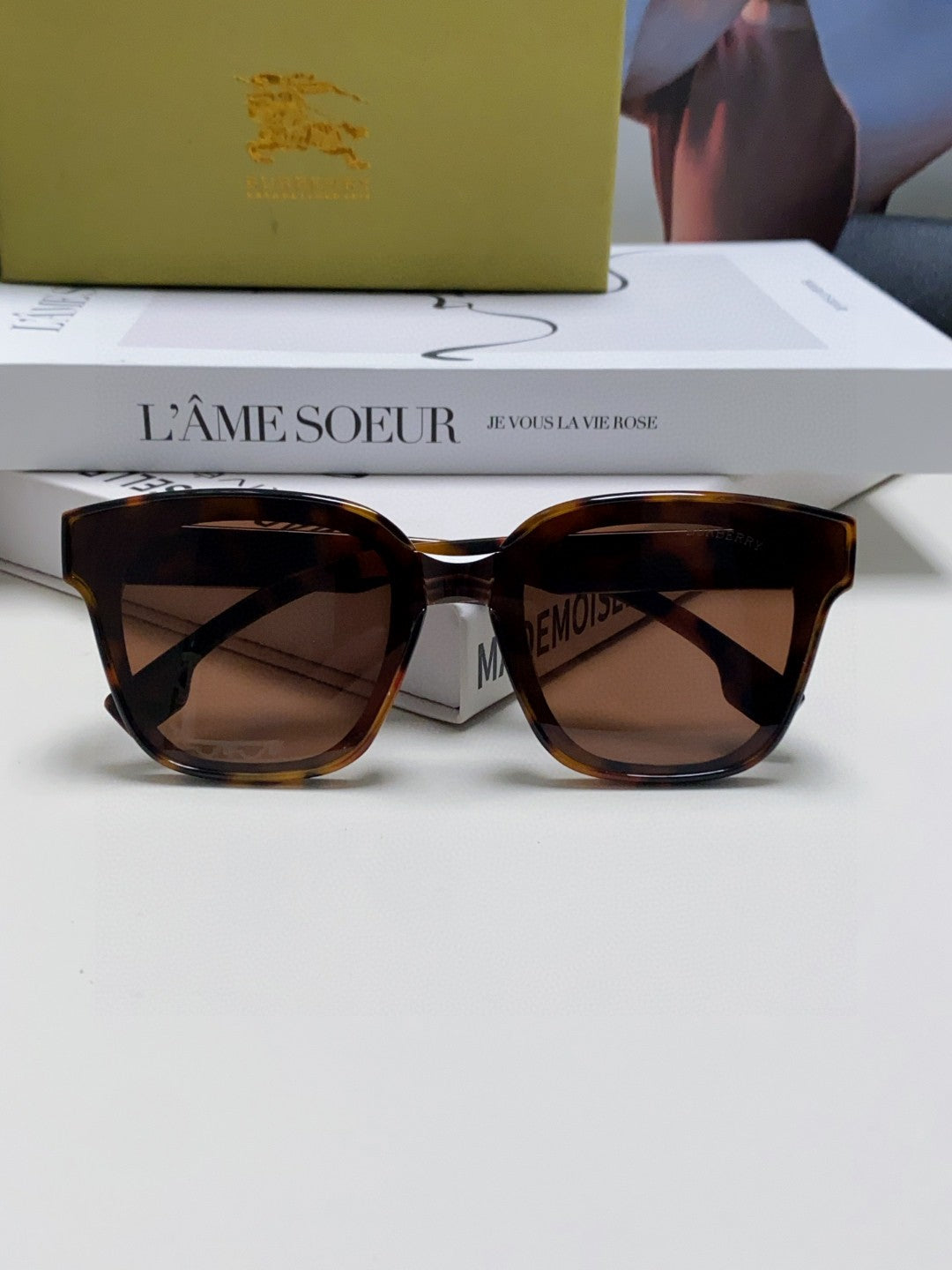 BURBERRY 26S SQUARE FRAME IN ACETATE 408176