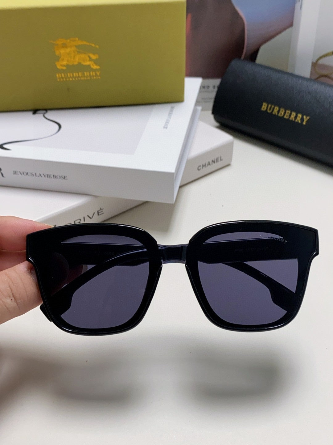 BURBERRY 26S SQUARE FRAME IN ACETATE 408177