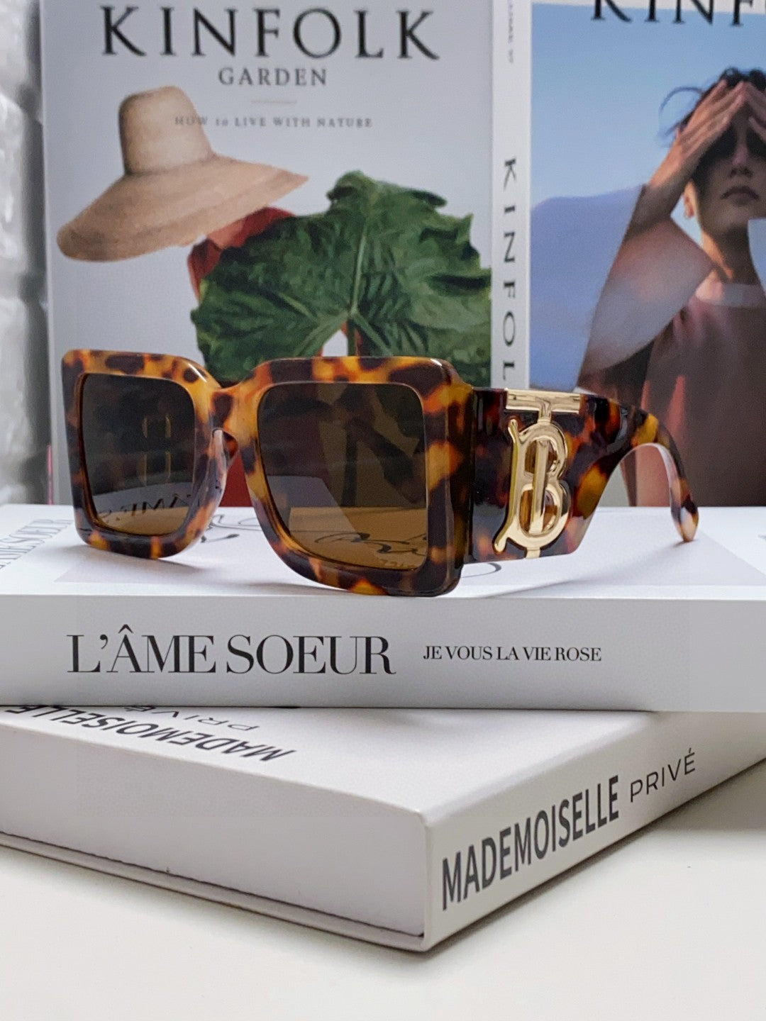 BURBERRY 26S SQUARE FRAME IN ACETATE 408179