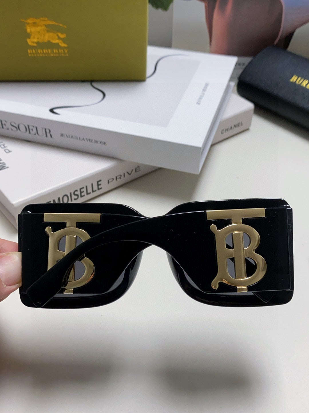 BURBERRY 26S SQUARE FRAME IN ACETATE 408180