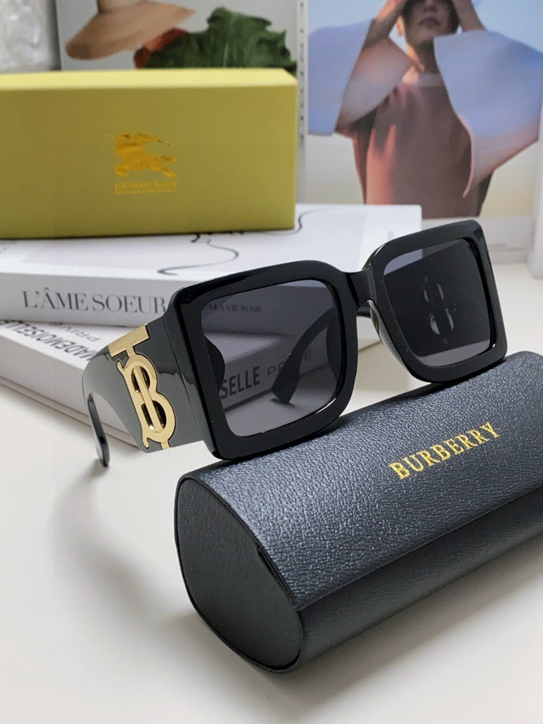 BURBERRY 26S SQUARE FRAME IN ACETATE 408180