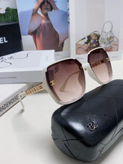 SQUARE SUNGLASSES 632874 IN WHITE ACETATE