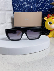 MONTAIGNE SUNGLASS CLUB M7U IN BLACK ACETATE