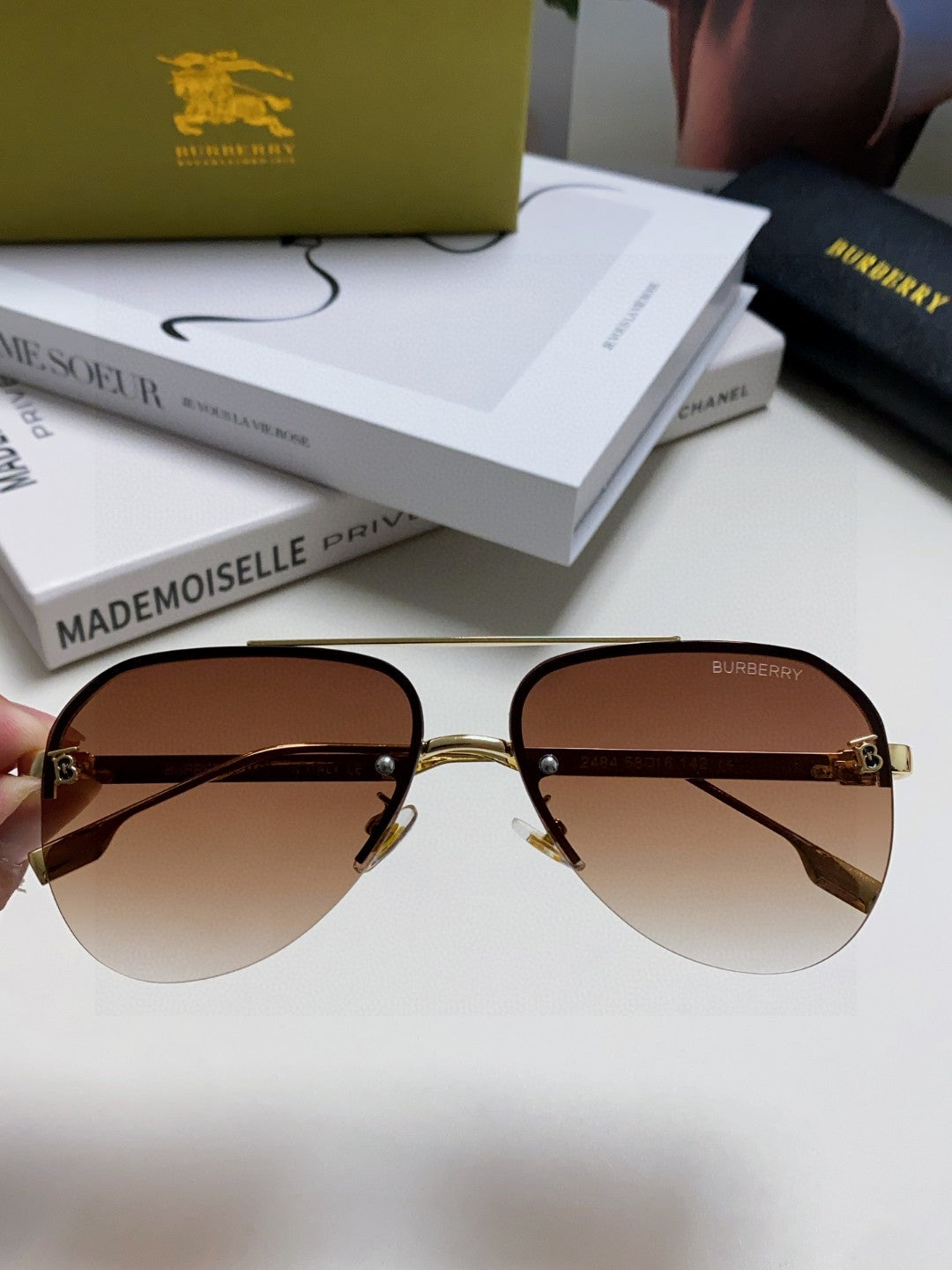 BURBERRY 26S AVIATOR FRAME IN METAL 424566