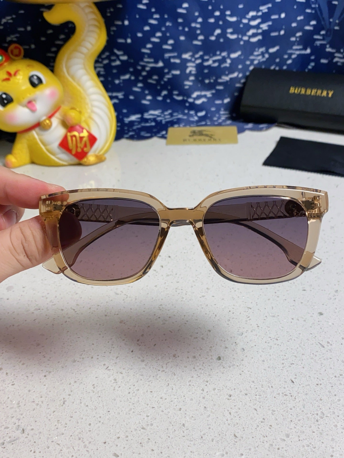 BURBERRY 26S SQUARE FRAME IN ACETATE 426335