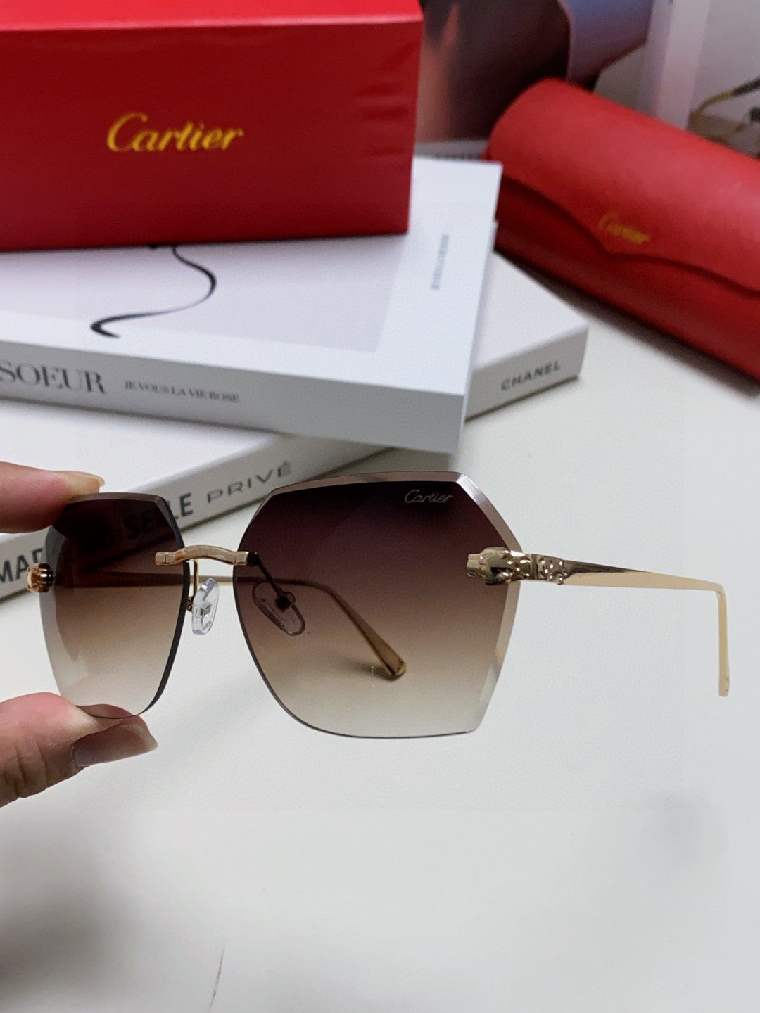 CARTIER 26S GEOMETRIC HEXAGONAL FRAME IN METAL 443367