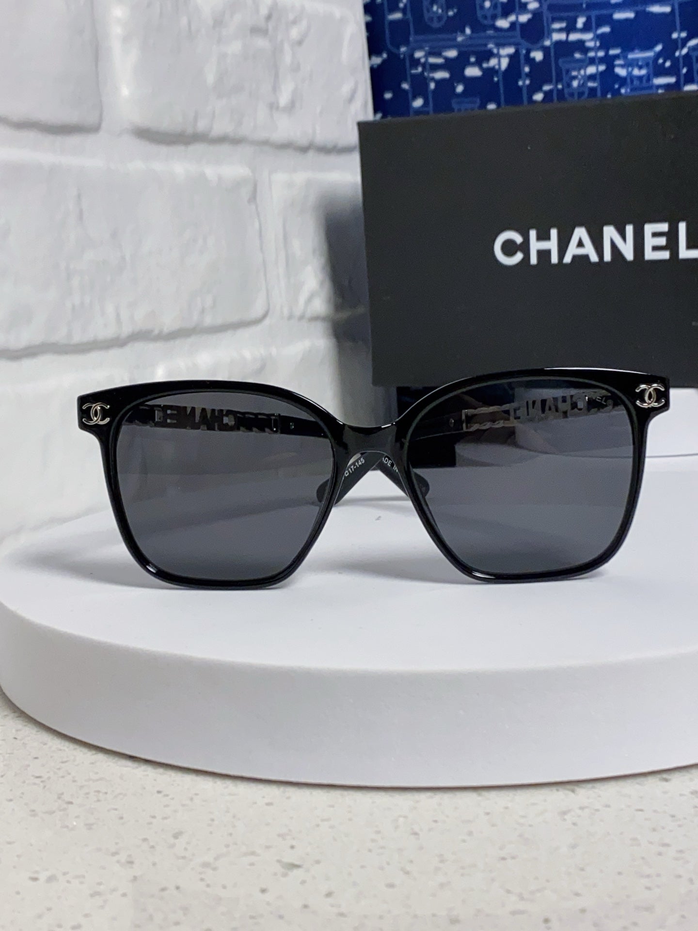 SQUARE SUNGLASSES 632032 IN BLACK ACETATE SILVER METAL