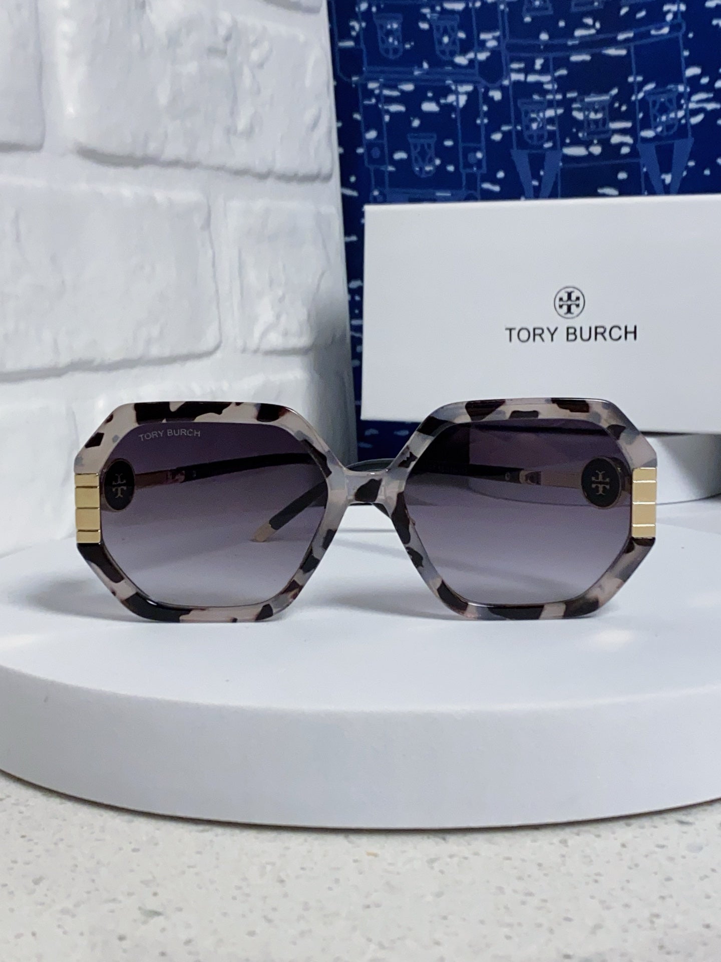 BURBERRY 26S SQUARE FRAME IN ACETATE 408239