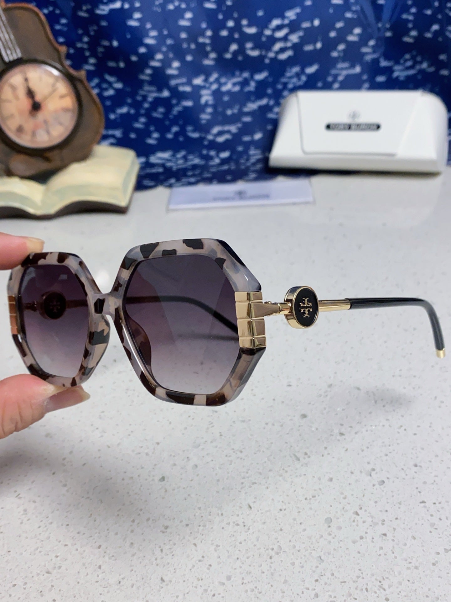 BURBERRY 26S SQUARE FRAME IN ACETATE 408239