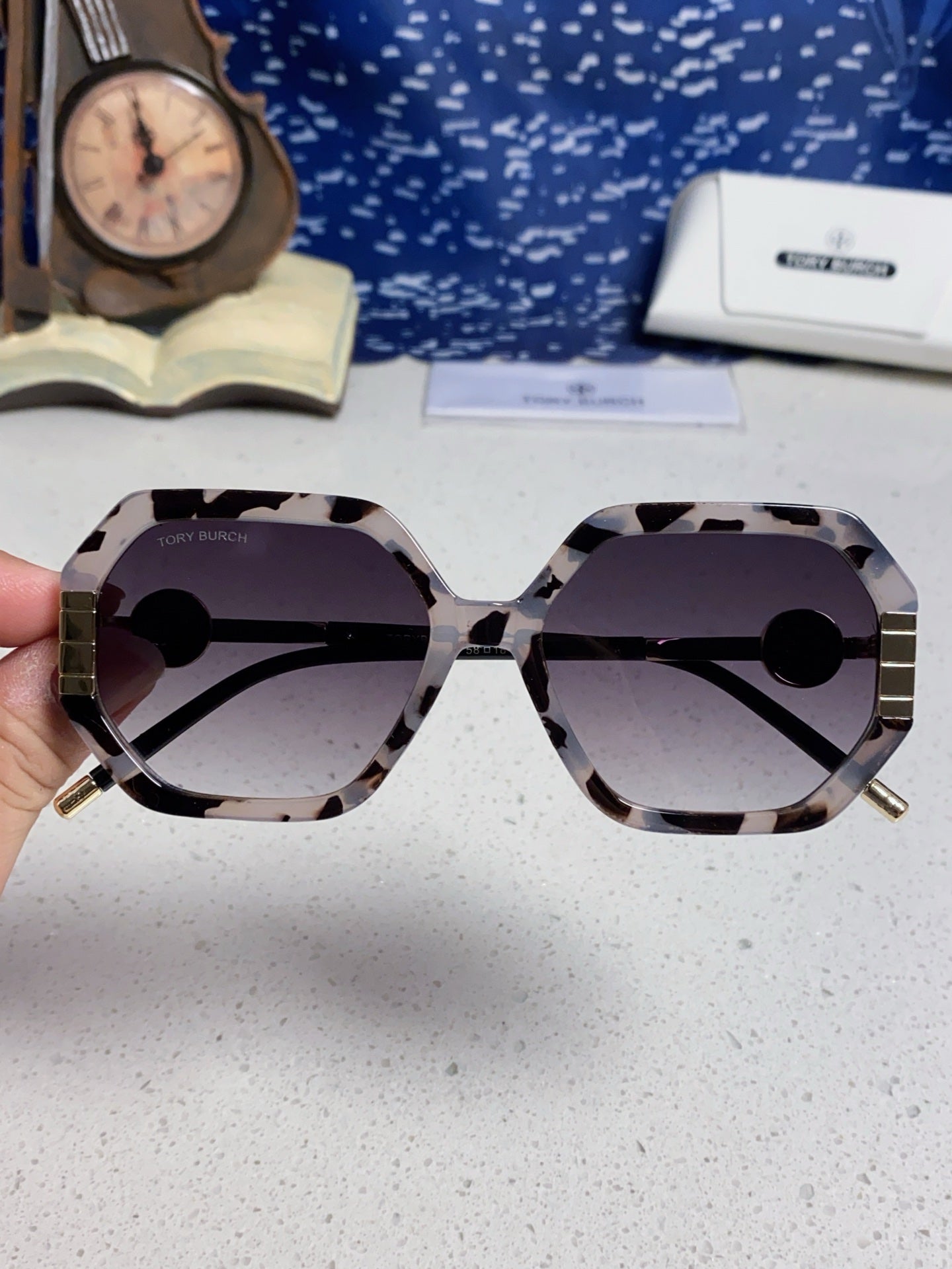 BURBERRY 26S SQUARE FRAME IN ACETATE 408239
