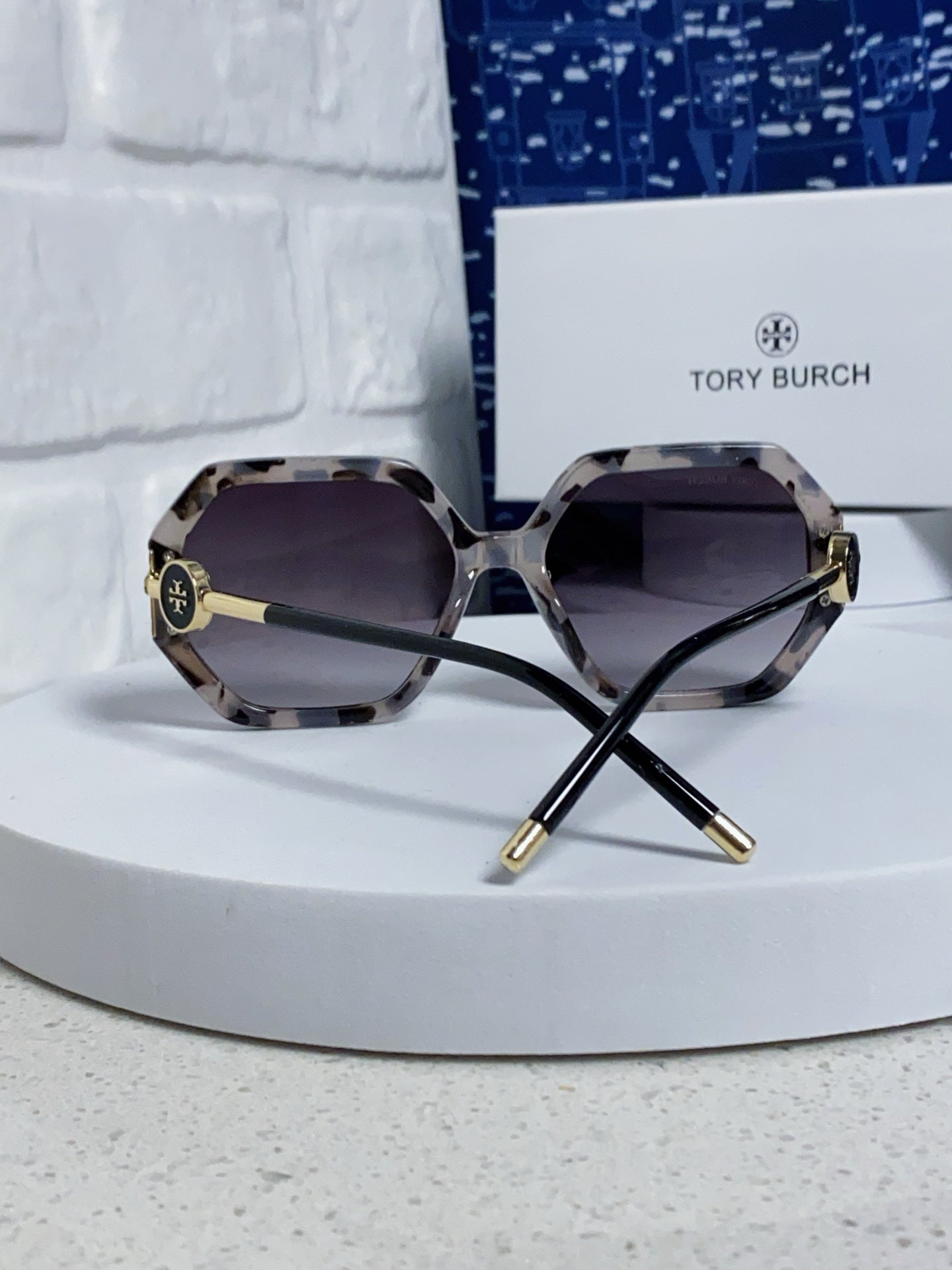 BURBERRY 26S SQUARE FRAME IN ACETATE 408239