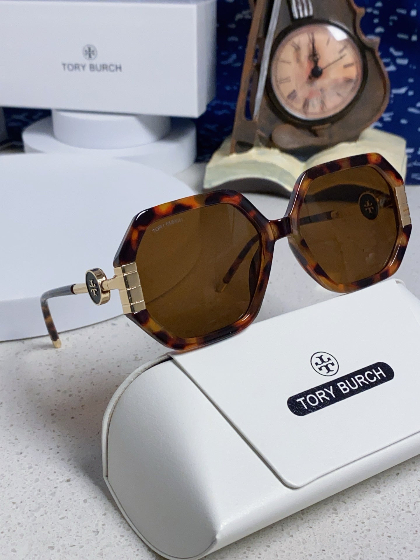 BURBERRY 26S SQUARE FRAME IN ACETATE 408240