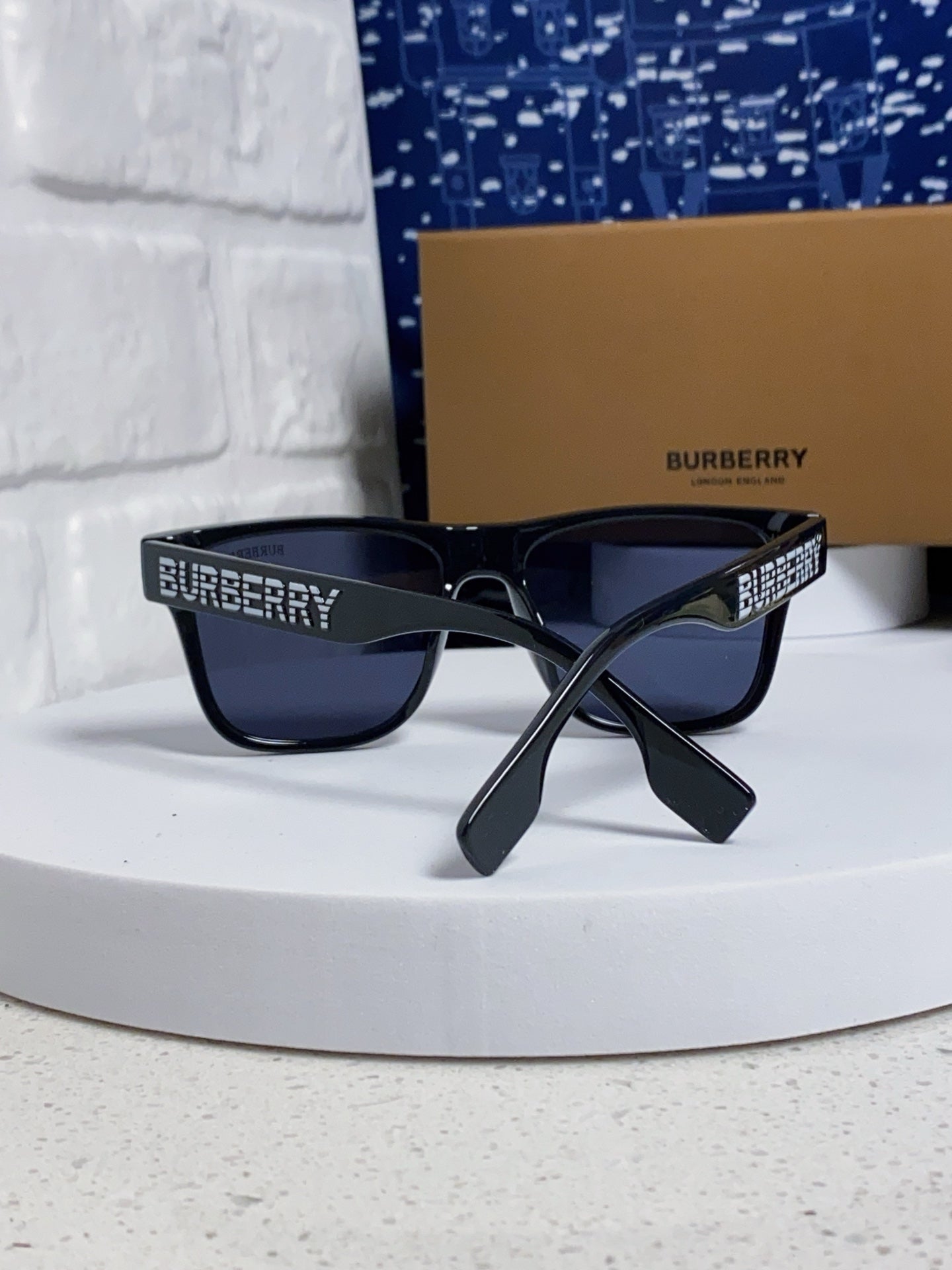 BURBERRY 26S SQUARE FRAME IN ACETATE 404737