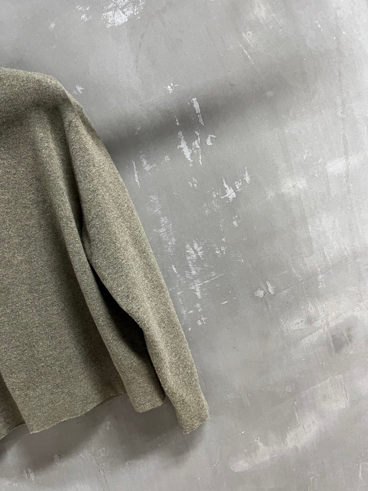 LORO PIANA 26S V-NECK KNIT CARDIGAN 881