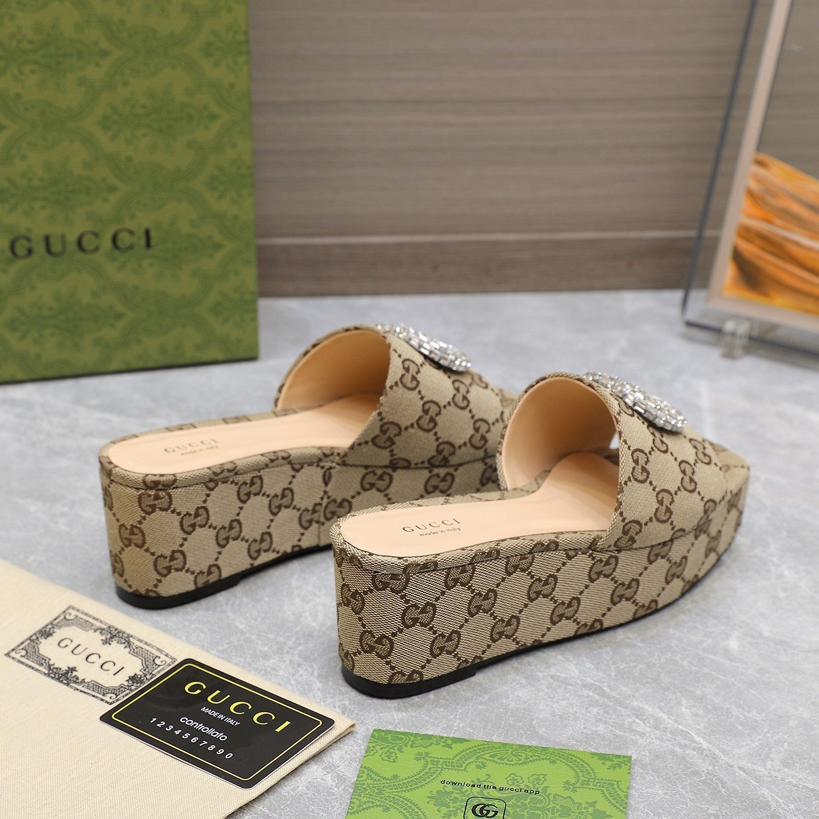 HIGH WEDGE PLATFORM WITH DOUBLE G IN CAMEL BEIGE CANVAS