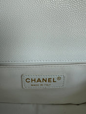 CHANEL BOY 25S 25 CM IN WHITE LAMBSKIN WITH GOLD HARDWARE