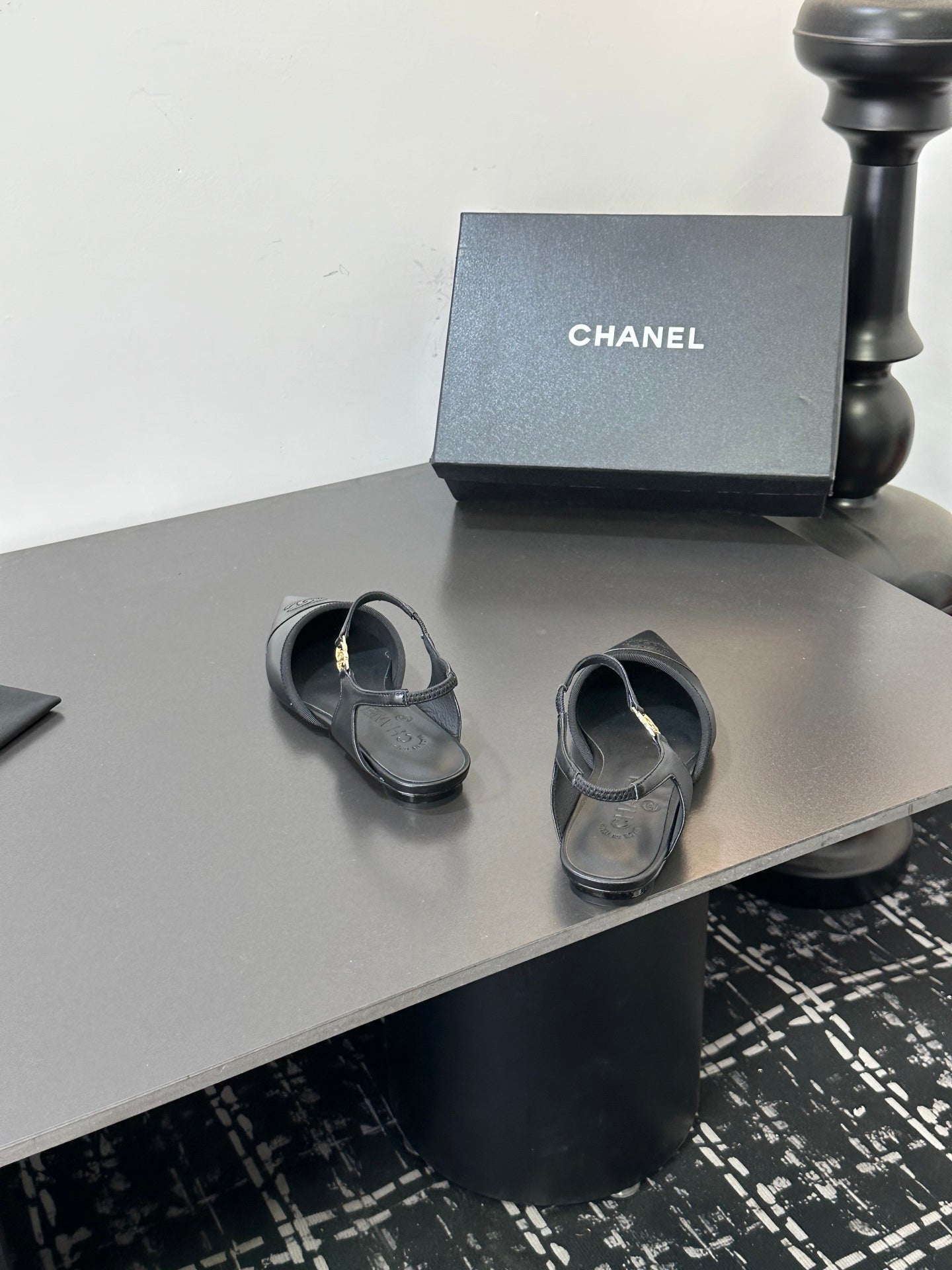 CHANEL 26S FLAT SLINGBACK SHOES IN BLACK LAMBSKIN