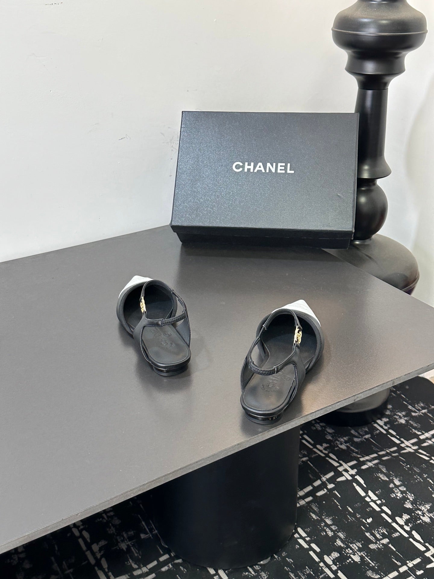 CHANEL 26S FLAT POINTED-TOE SLINGBACKS  IN BLACK AND WHITE LAMBSKIN