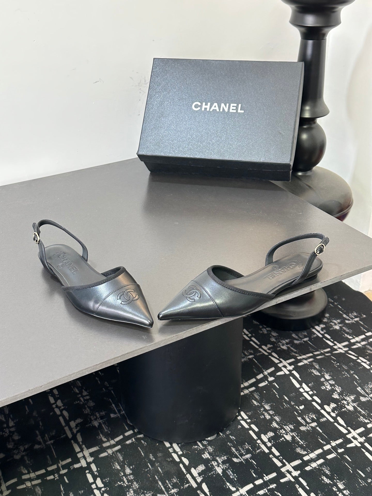 CHANEL 26S SLINGBACK FLATS IN BLACK LAMBSKIN