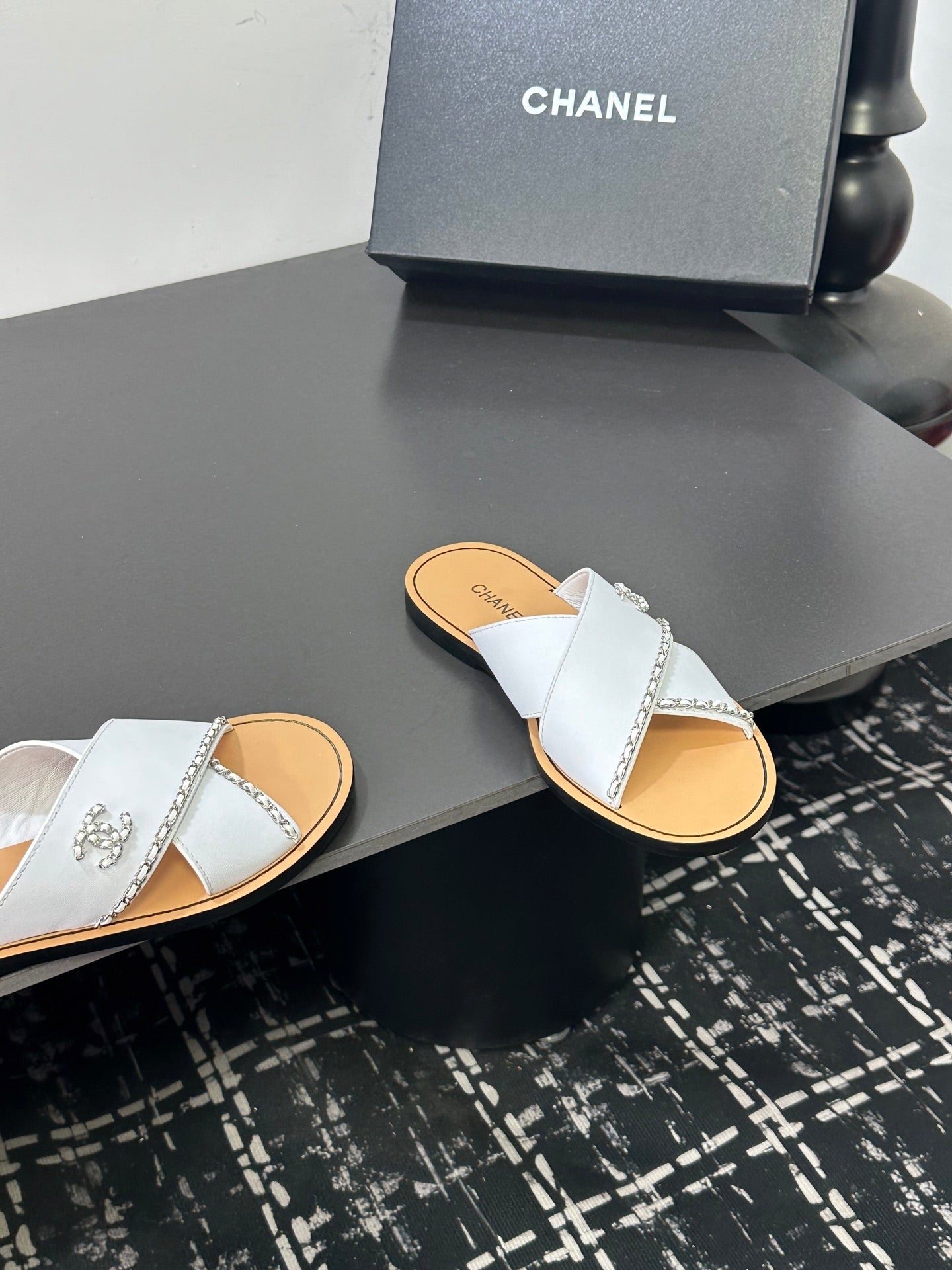 CHANEL 26S CROSS-STRAP SANDALS IN WHITE LEATHER