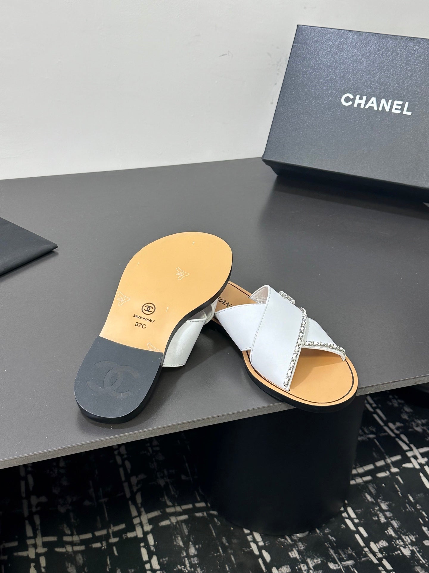 CHANEL 26S CROSS-STRAP SANDALS IN WHITE LEATHER
