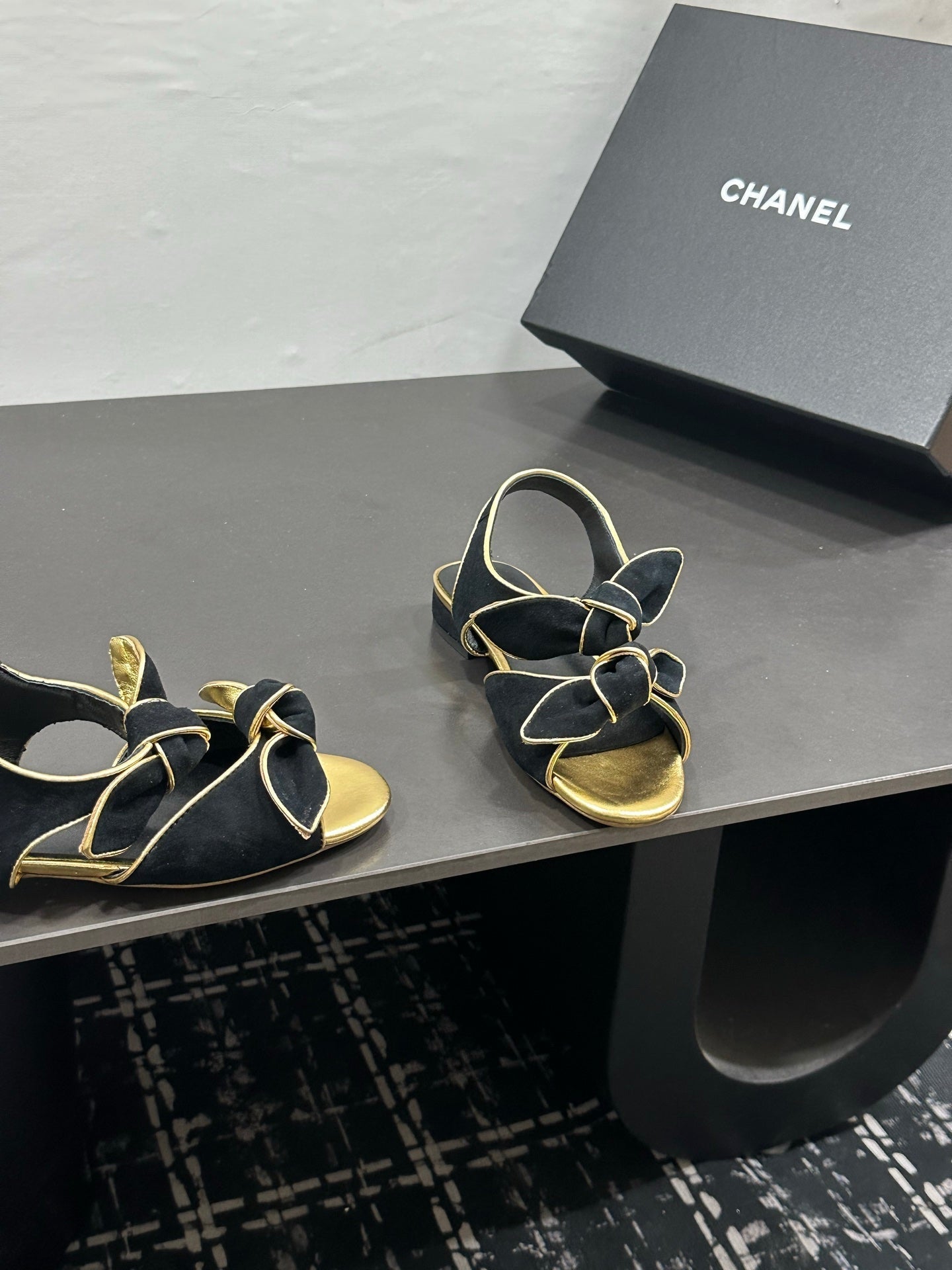 CHANEL 26S BOW SANDALS IN BLACK MIX GOLD SATIN