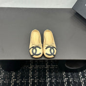 CHANEL 26S BALLET FLATS IN BEIGE CALFSKIN WITH BLACK CC LOGO