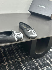 CHANEL 26S BALLET FLATS IN BLACK CALFSKIN WITH WHITE CC LOGO