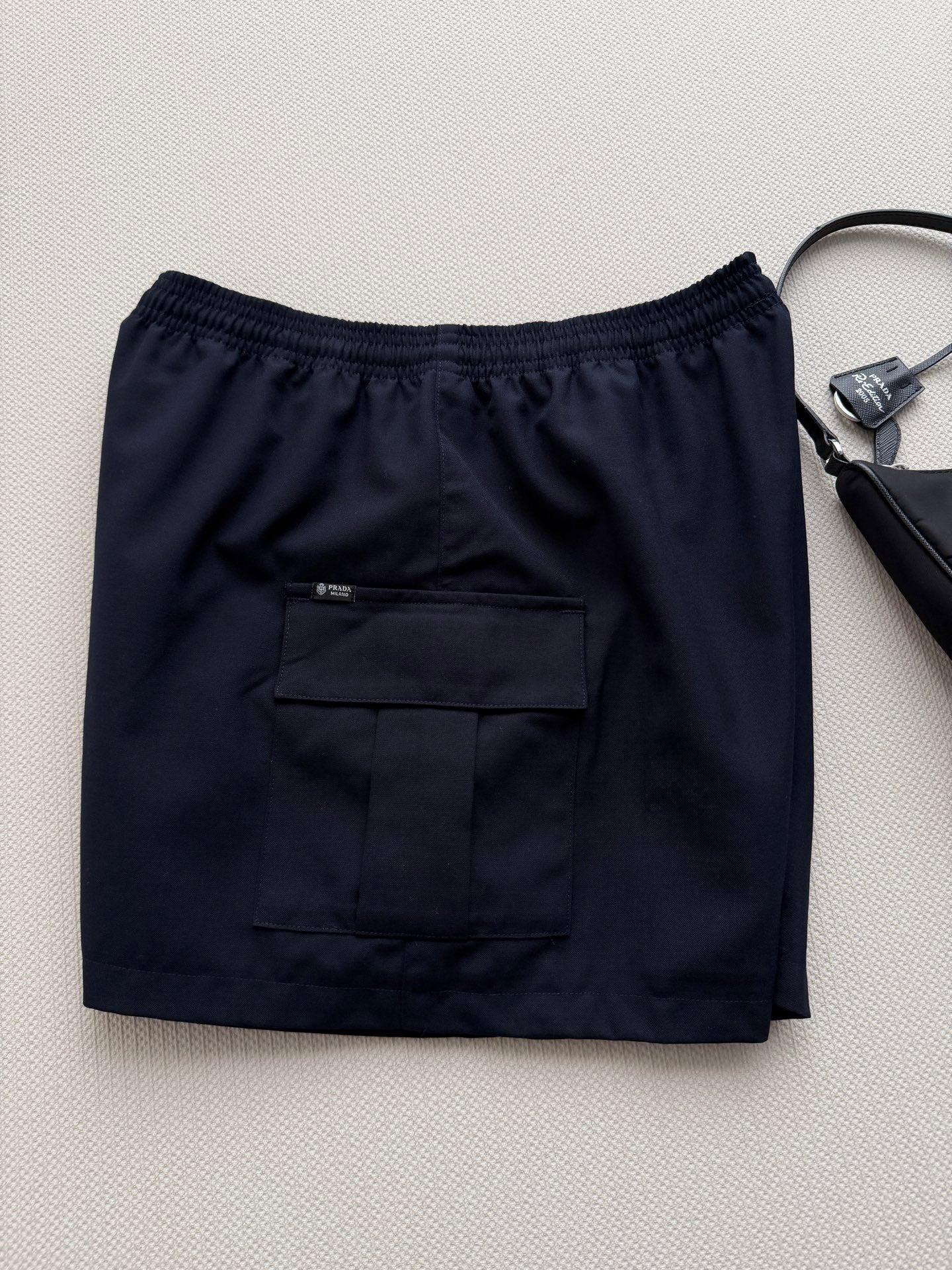 PRADA 26S CARGO SHORTS STYLE 940