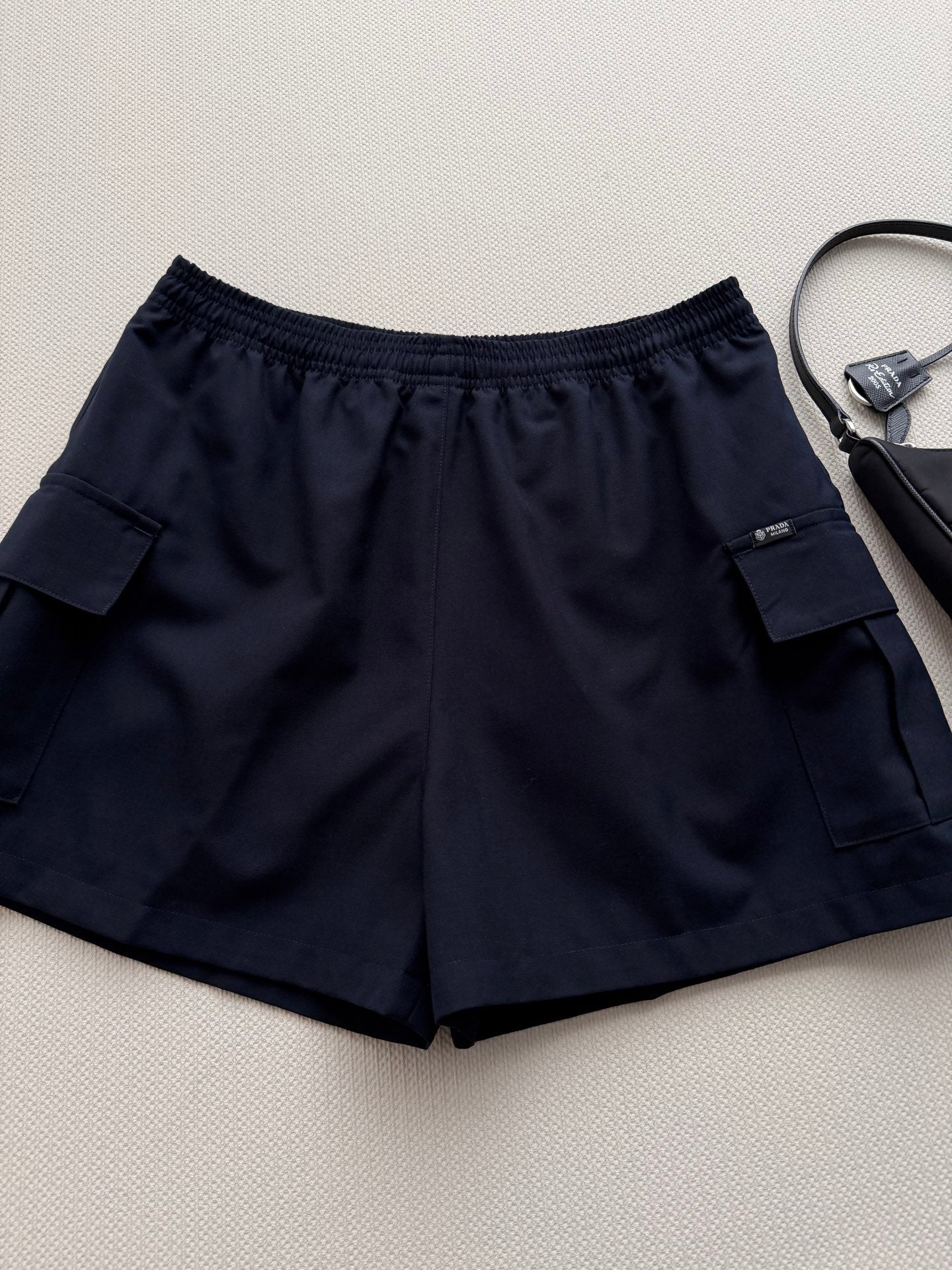 PRADA 26S CARGO SHORTS STYLE 940