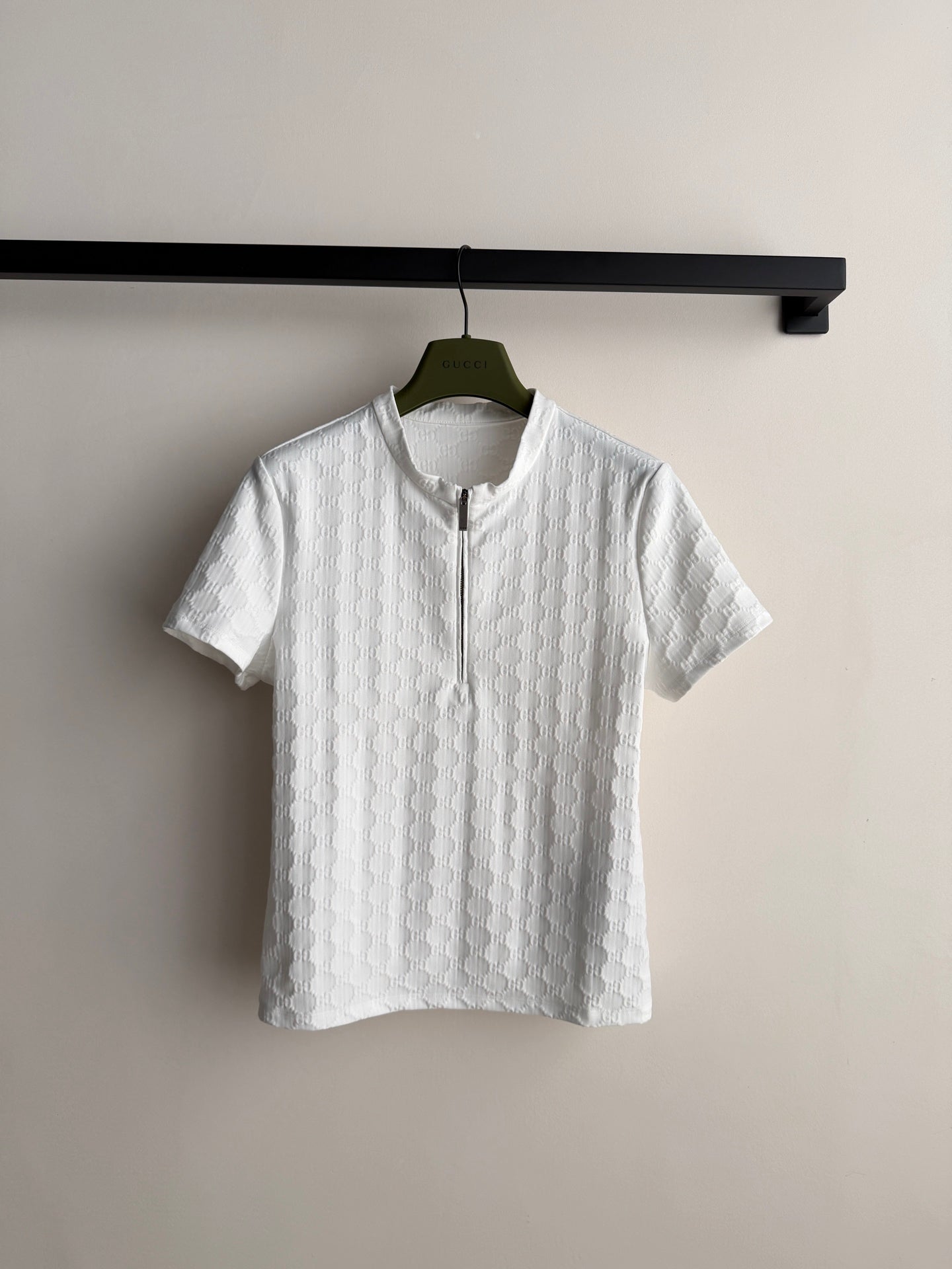 GUCCI 26S SHORT-SLEEVE KNIT T-SHIRT 472
