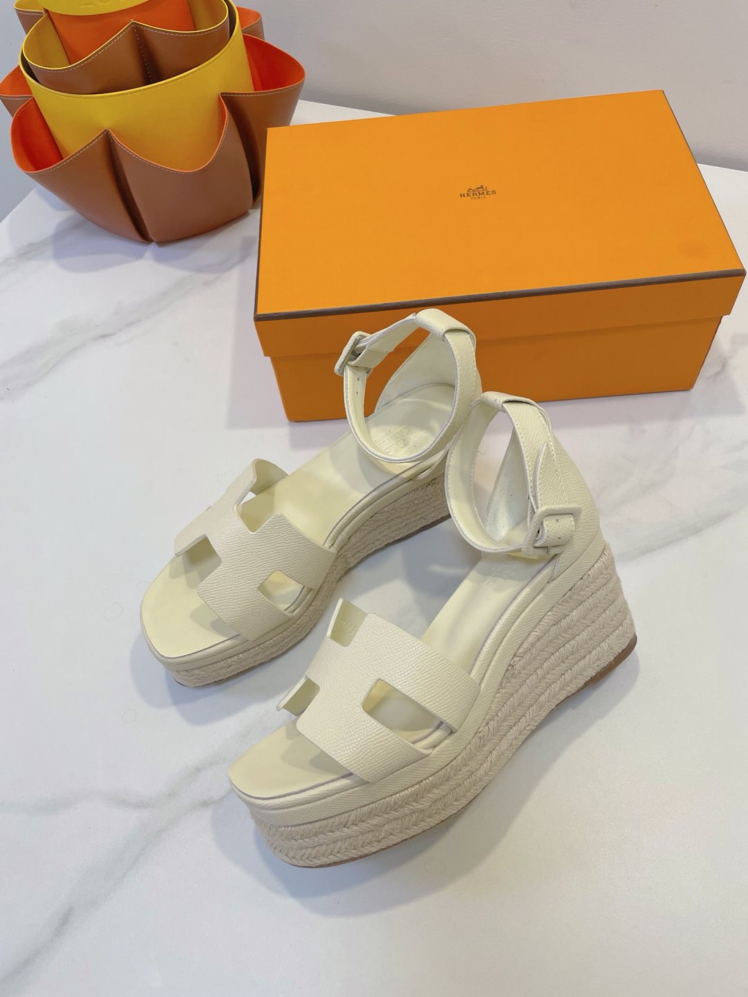 HM 26S ESPADRILLE WEDGE SANDALS IN CREAM WHITE CALFSKIN