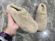 PRADA 26S SLIPPERS IN BEIGE WOOL