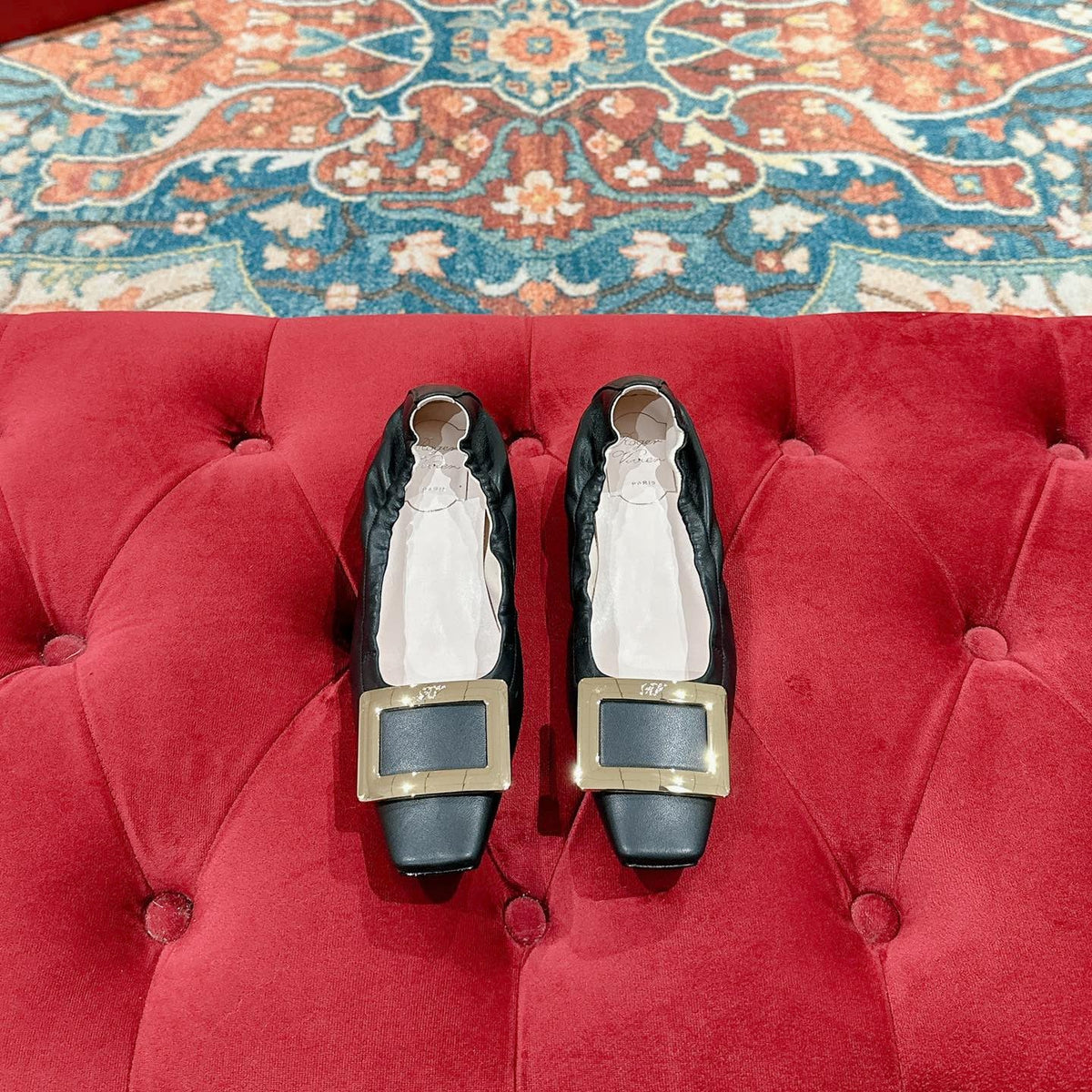 BELLE VIVIER BALLERINAS IN BLACK SHINY LAMBSKIN GOLD PATENT SQUARE BUCKLE