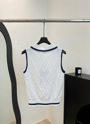 CHANEL 26S SLEEVELESS KNIT POLO TOP 1430