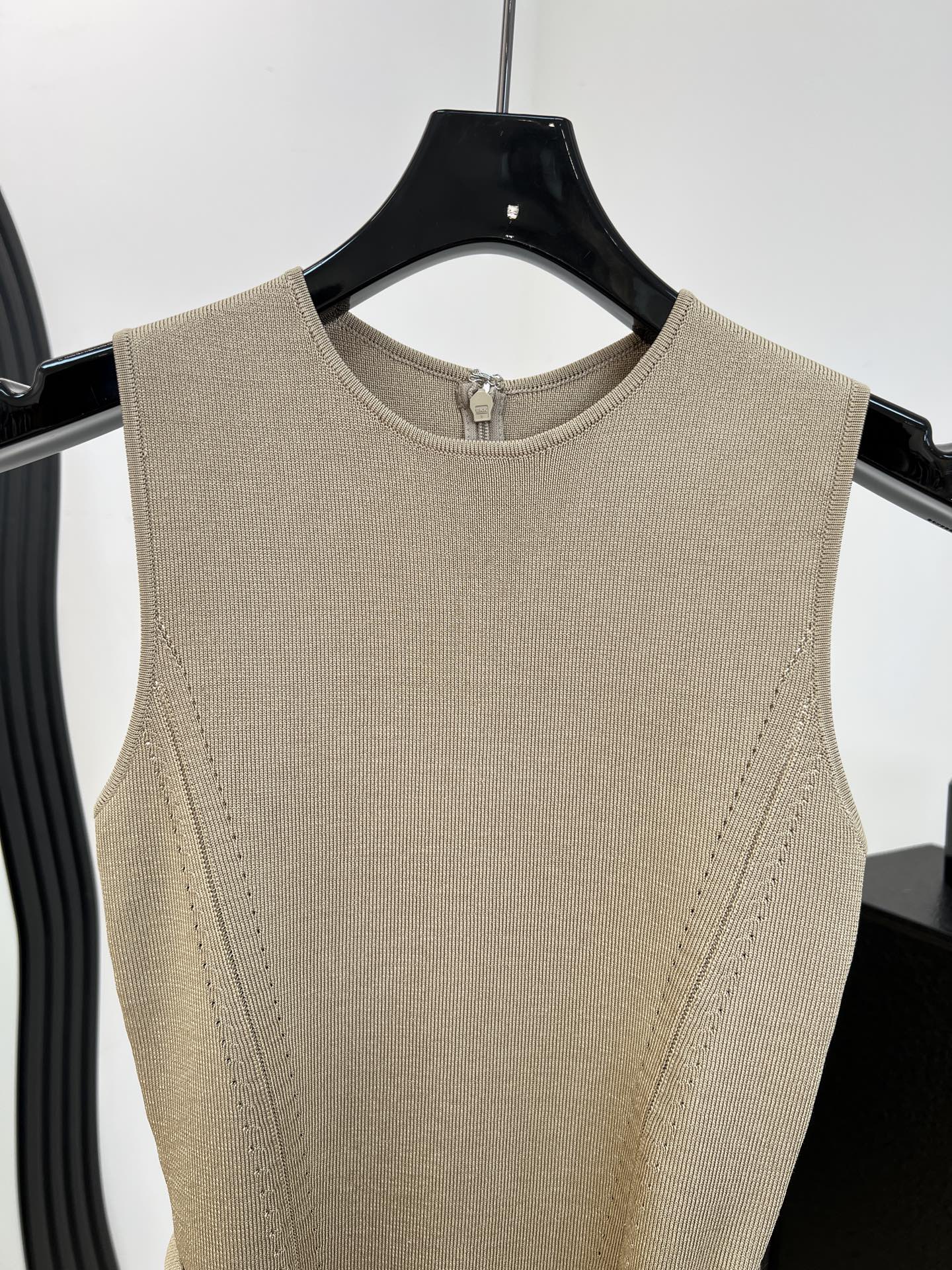 RALPH LAUREN 26S SLEEVELESS KNIT TOP 354