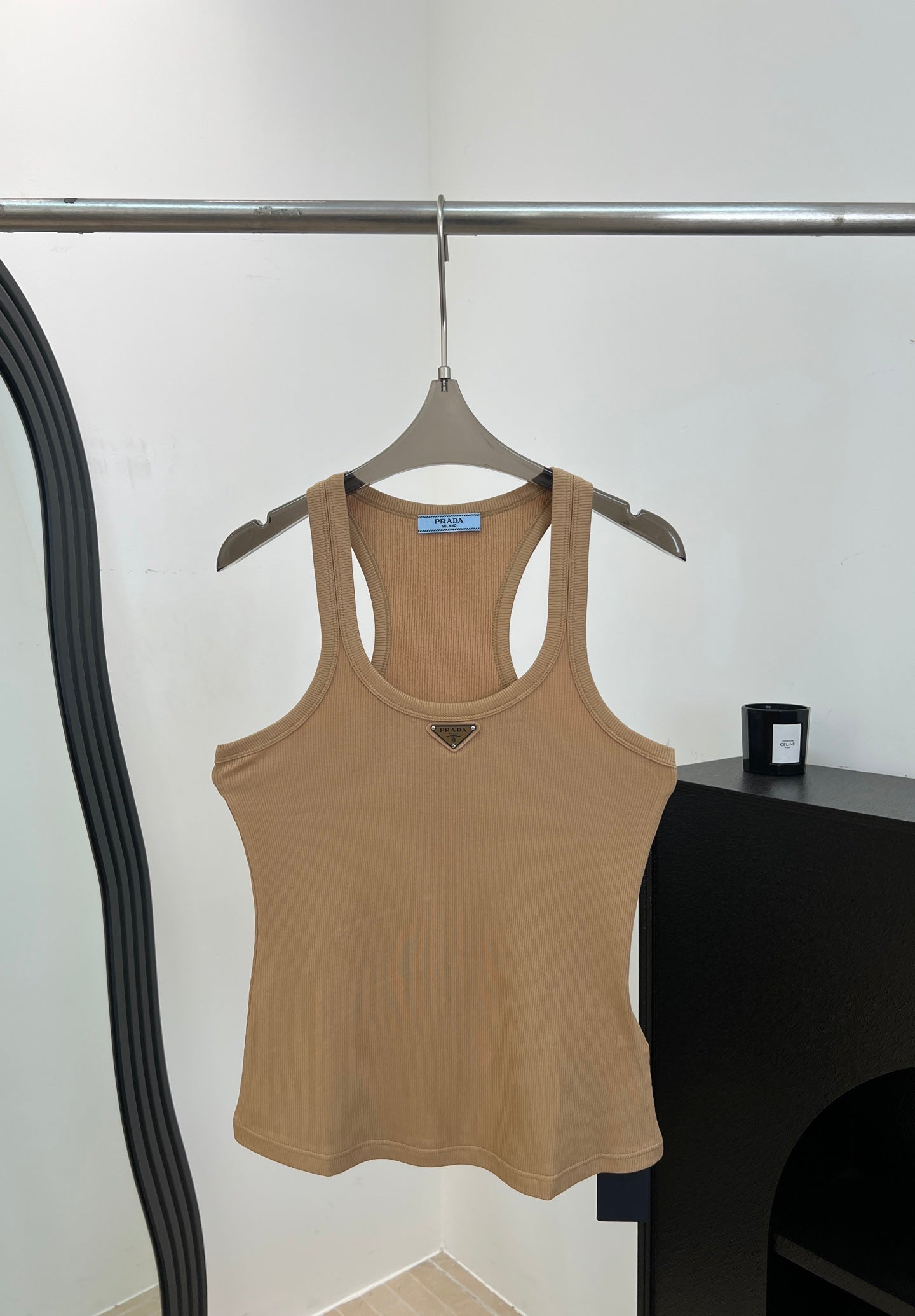 PRADA 26S SLEEVELESS TOP 1053
